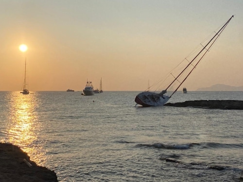 velero-encallado-formentera-2025